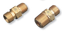 3/8 Inch (in) National Pipe Thread (NPT) to B Size Left Hand (LH) Acetylene Regulator Outlet Bushing
