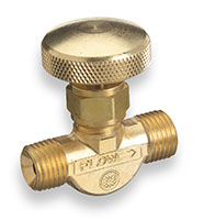 Oxygen CGA-022 B-Size Male Right Hand (RH) Inlet B-Size Male Right Hand (RH) Outlet Brass Body Valve